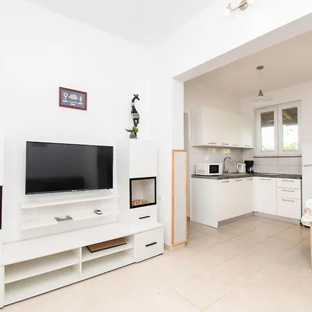 Kani Apartment