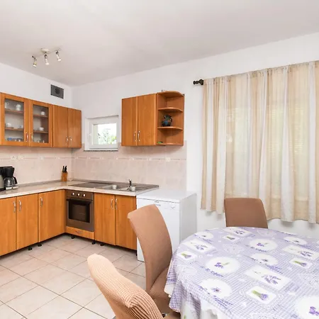 Kani Apartment *