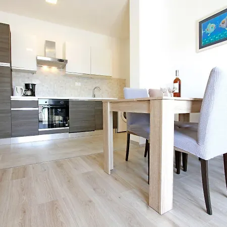 Apartment Kani *