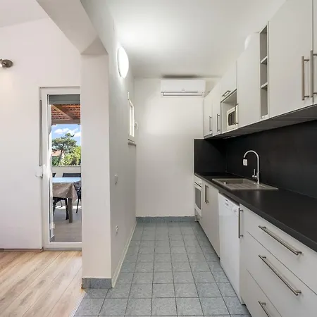 Kani Apartment