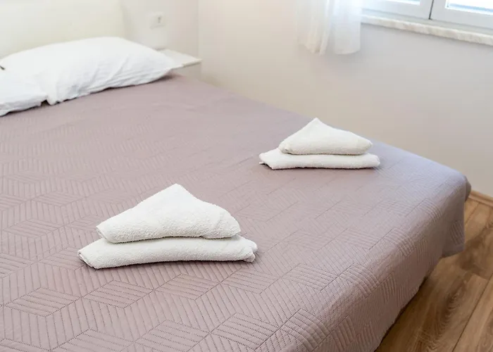 Baras アパート *