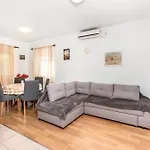 Baras Διαμέρισμα *