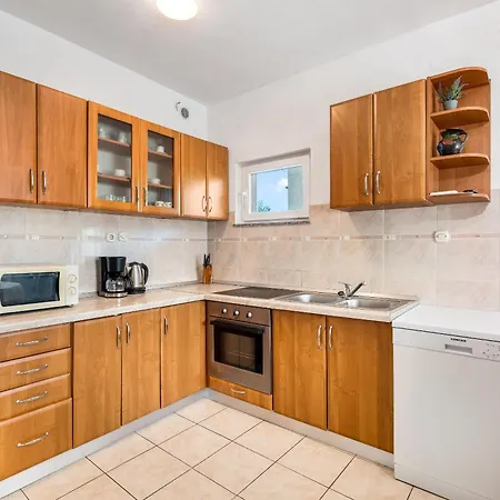 Baras דירה נין