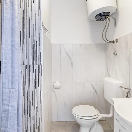 Baras Apartament *