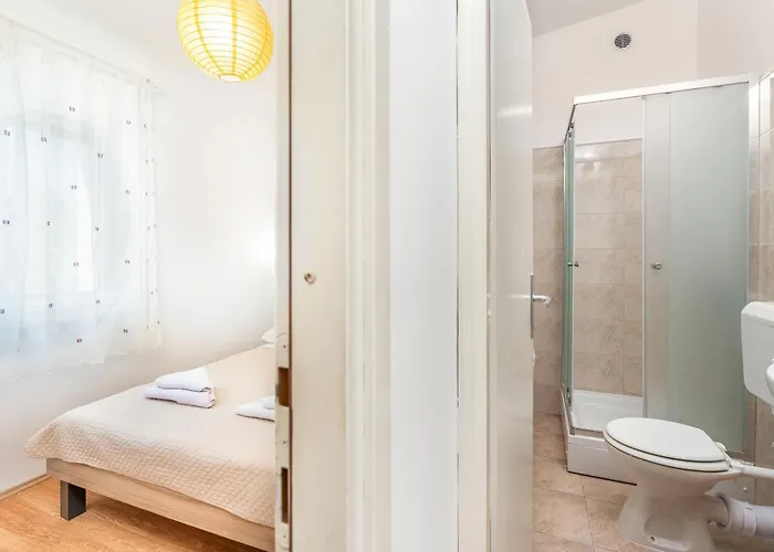 Апартаменты Baras Нин