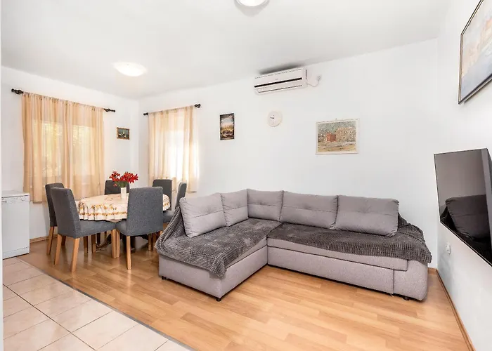 Baras Апартаменты *